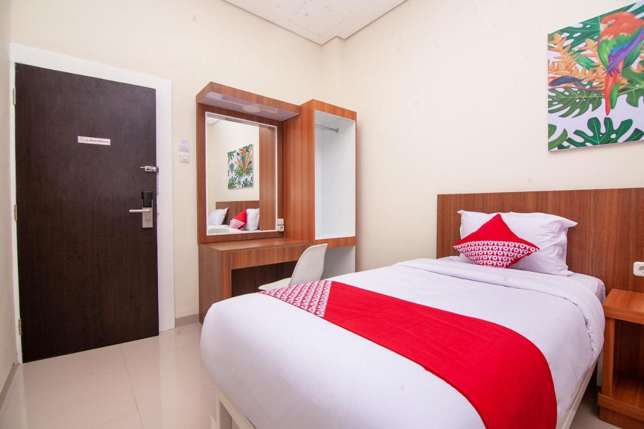 Oyo 2816 Privato Suite Kembaran Dış mekan fotoğraf