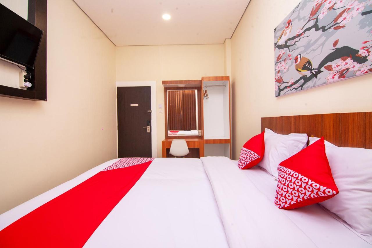 Oyo 2816 Privato Suite Kembaran Dış mekan fotoğraf