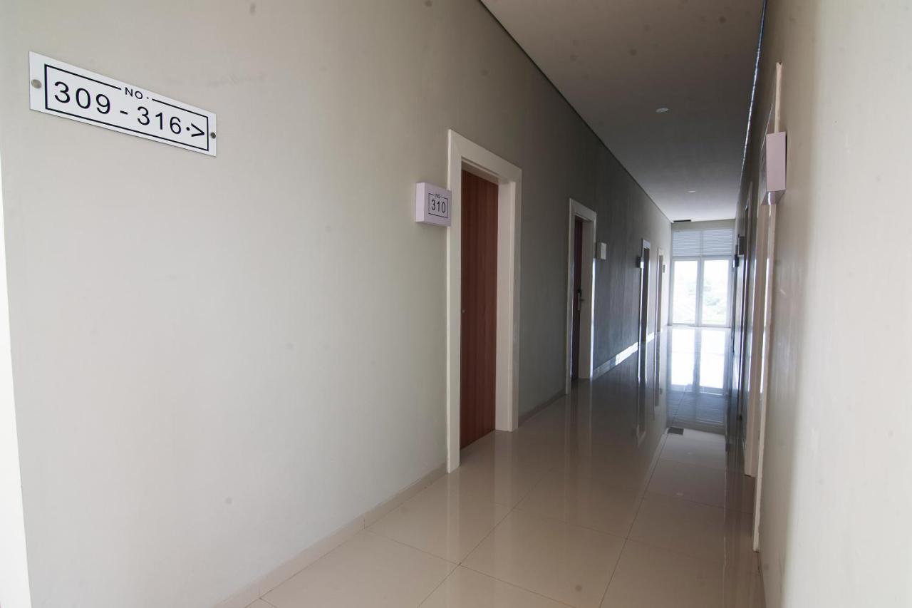 Oyo 2816 Privato Suite Kembaran Dış mekan fotoğraf